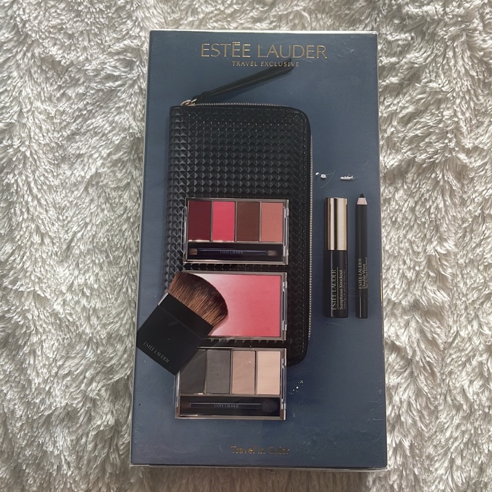 ❤️NEW!!!❤️Estee Lauder Travel Exclusive.Travel in Color.